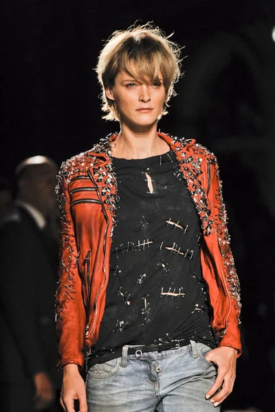 Look 20